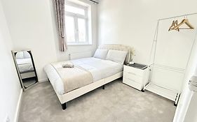 Room In Portsmouth Close To Fratton Station
